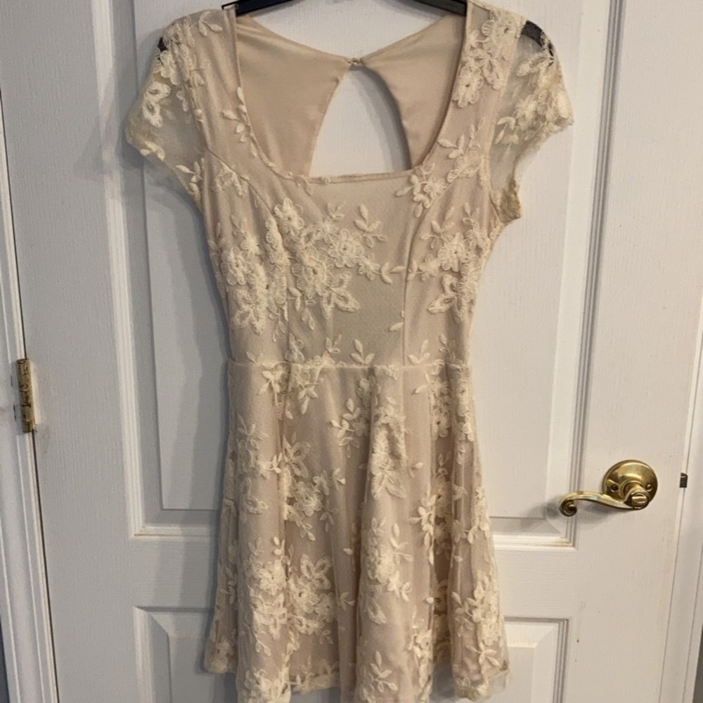 dainty hooligan lace dress